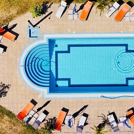 Ilona Apartmanhazak Gyenesdiás
