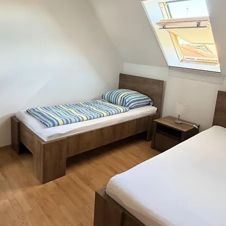 Ilona Apartmanhazak 아파트 *