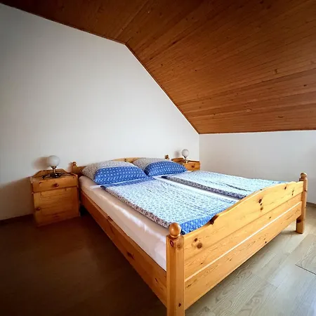 아파트 Ilona Apartmanhazak