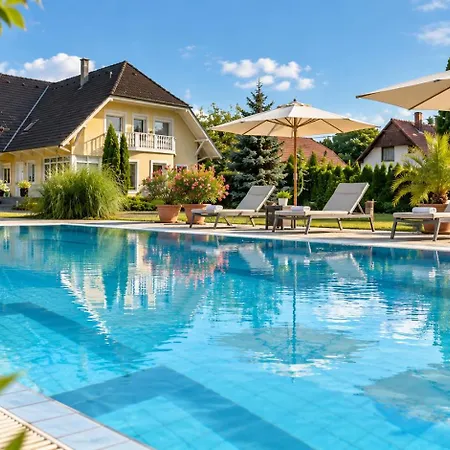 Ilona Apartmanhazak Apartment Gyenesdias
